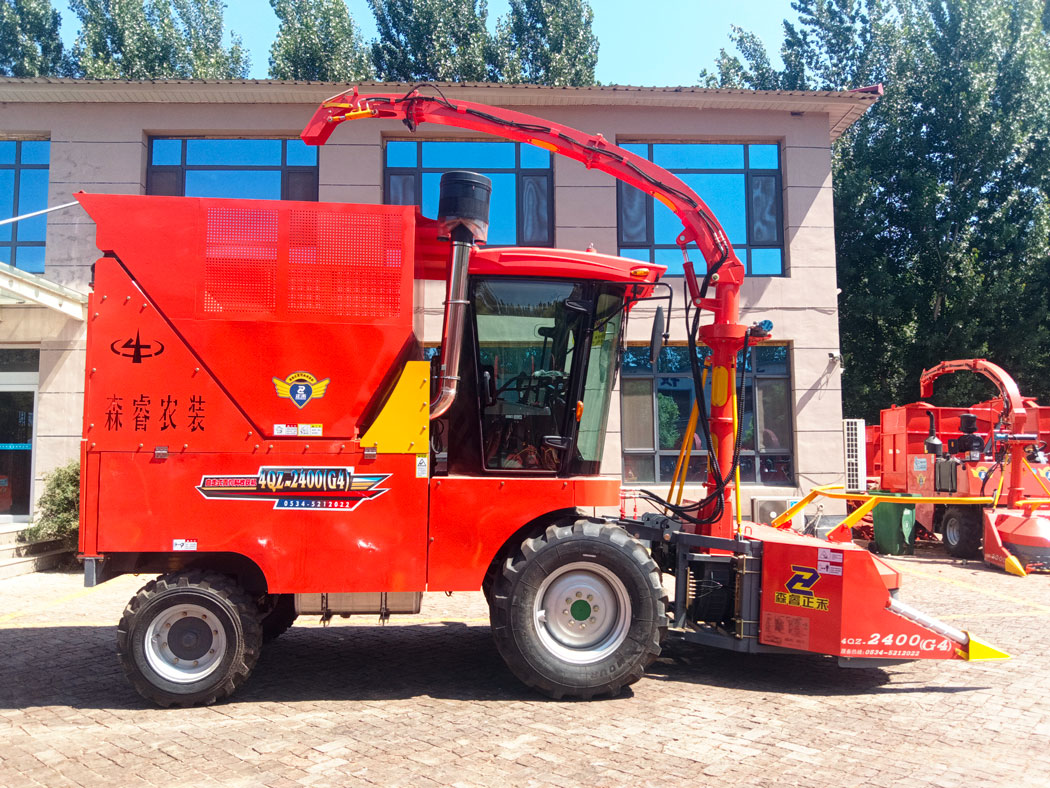 Self Propelled Forage Harvester