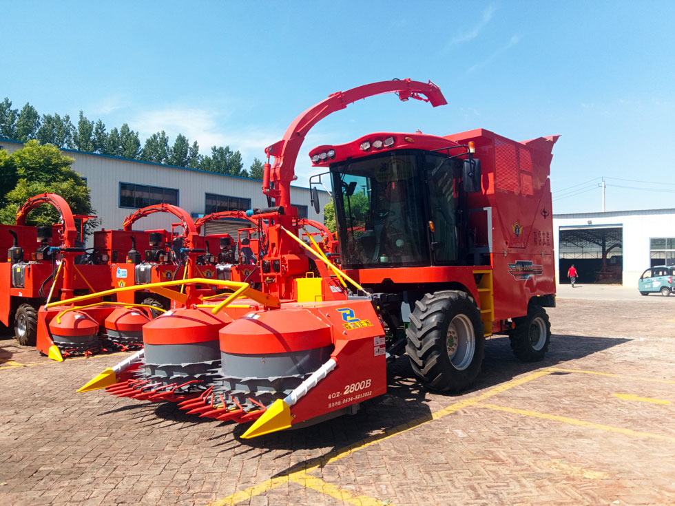 Self Propelled Fodder Harvester