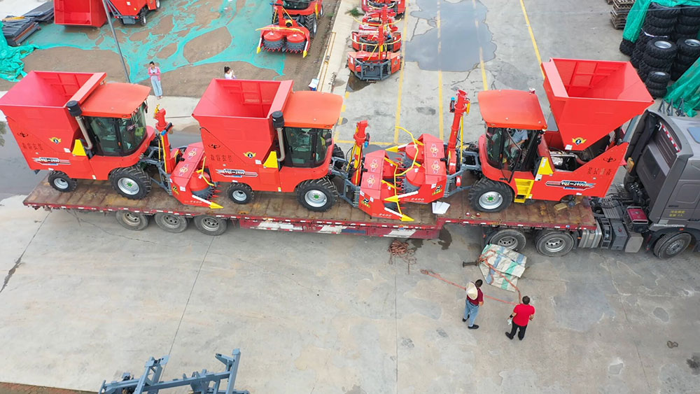 Self Propelled Forage Harvester