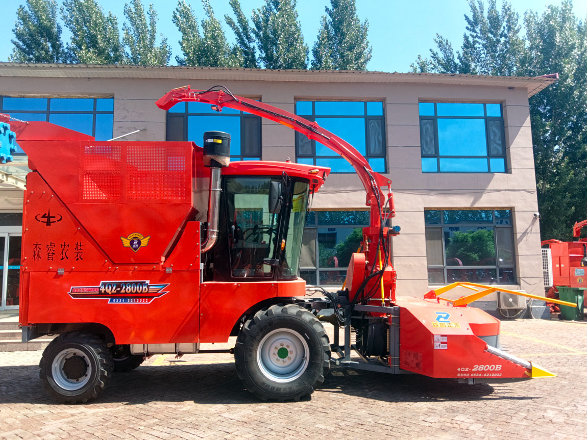 Self Propelled Fodder Harvester