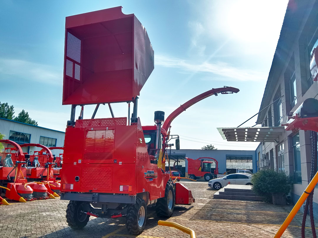 Self Propelled Silage Harvester