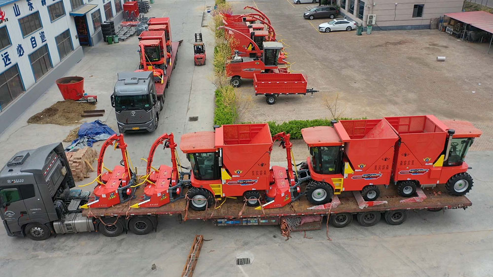 Self Propelled Forage Harvester