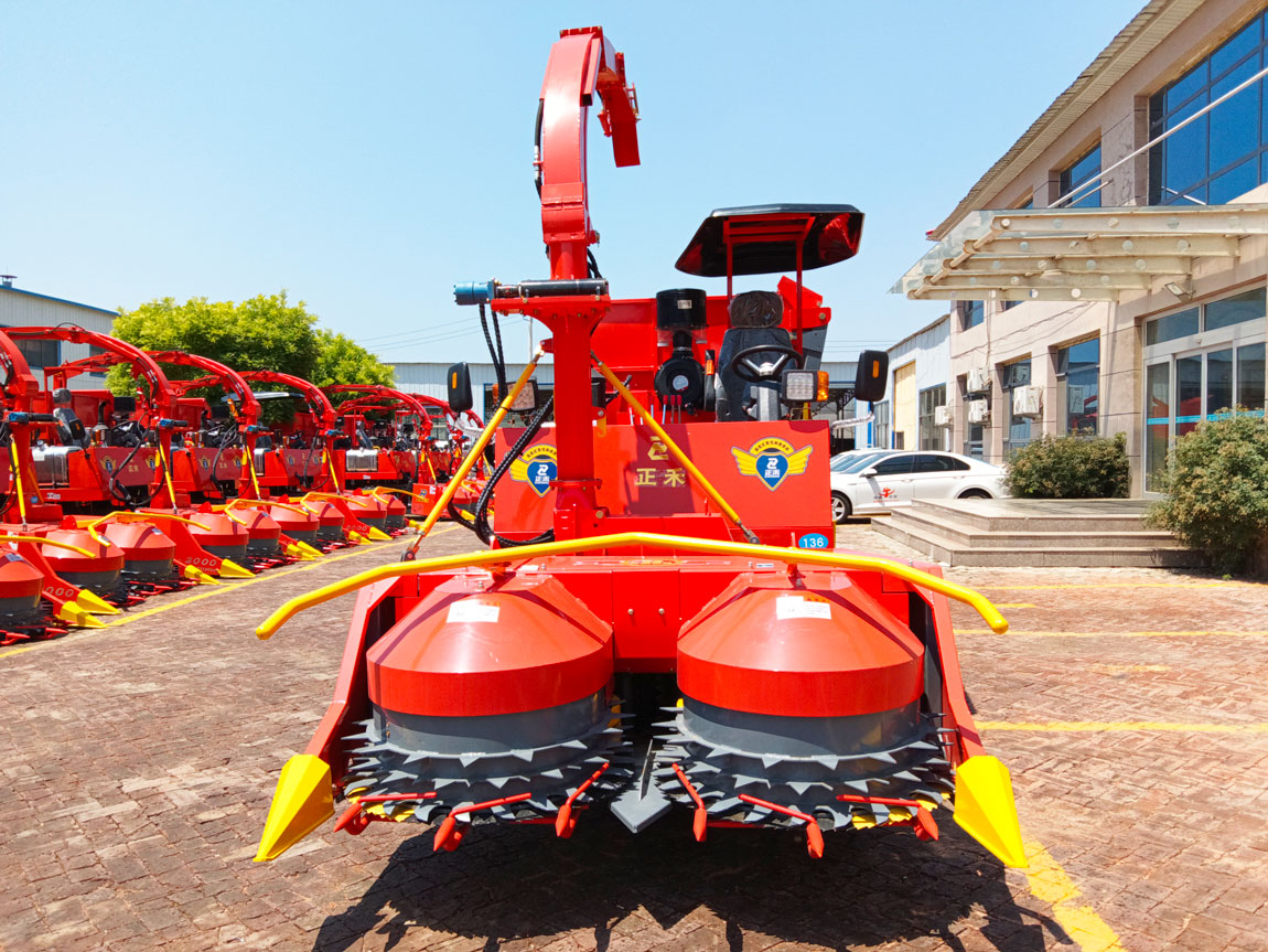 2.020m Self Propelled Forage Harvester For Sale