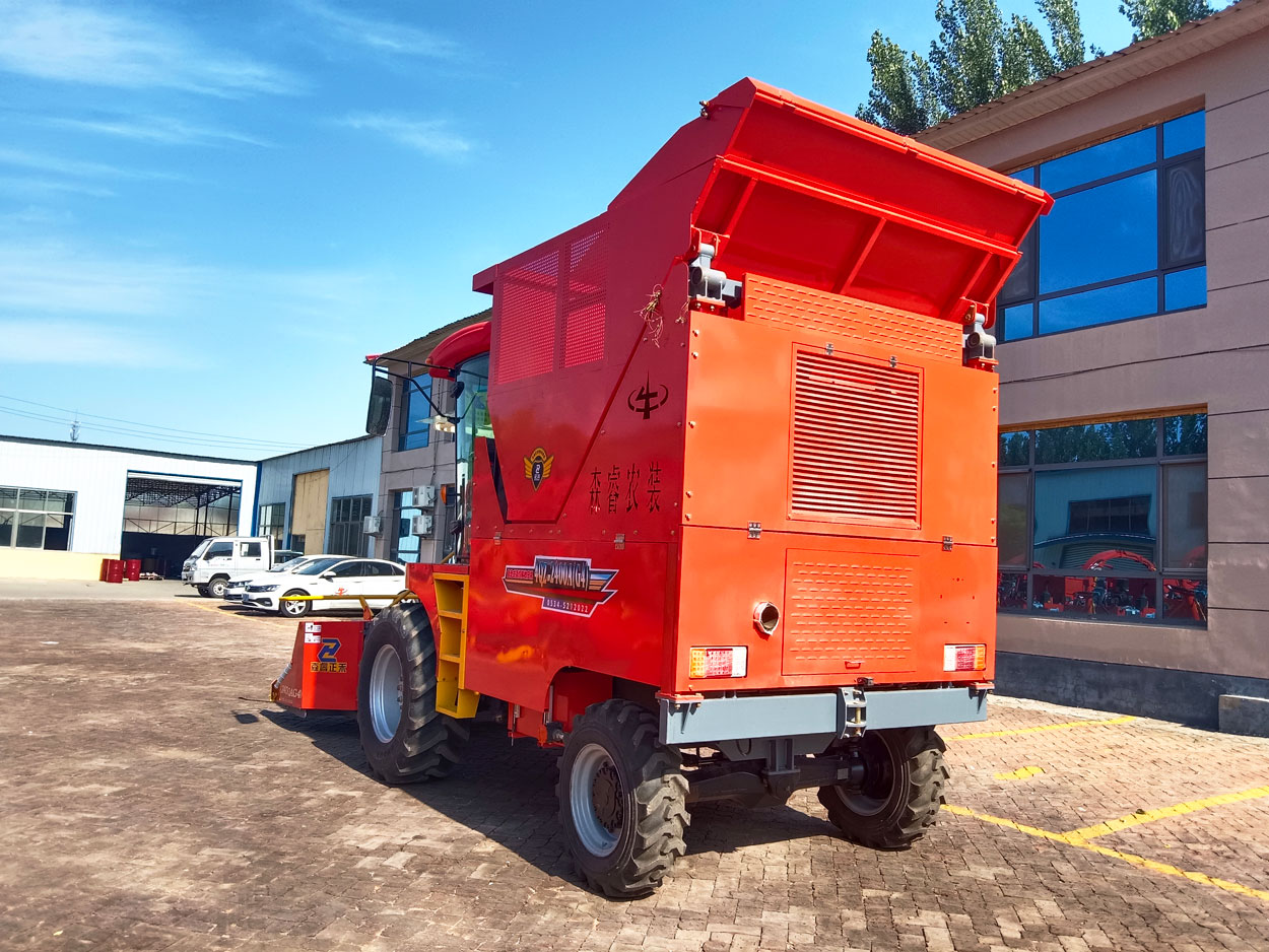 2.220m Self Propelled Forage Harvesters