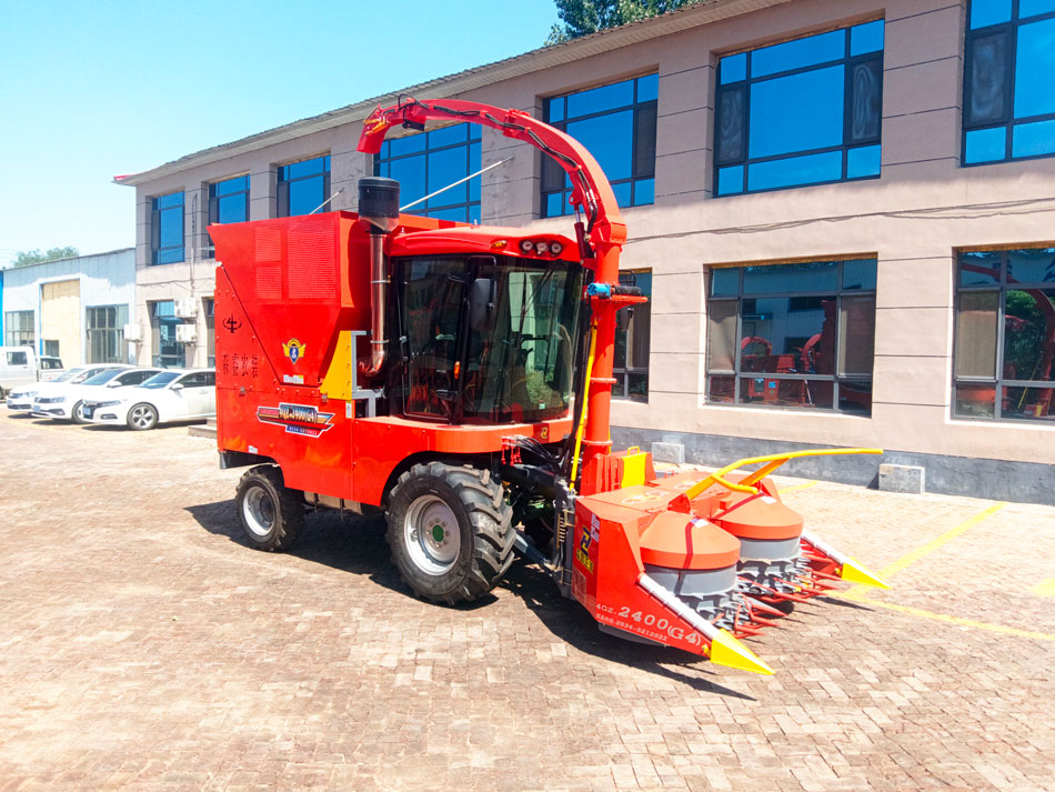 2.220m Self-propelled Storage Harvester