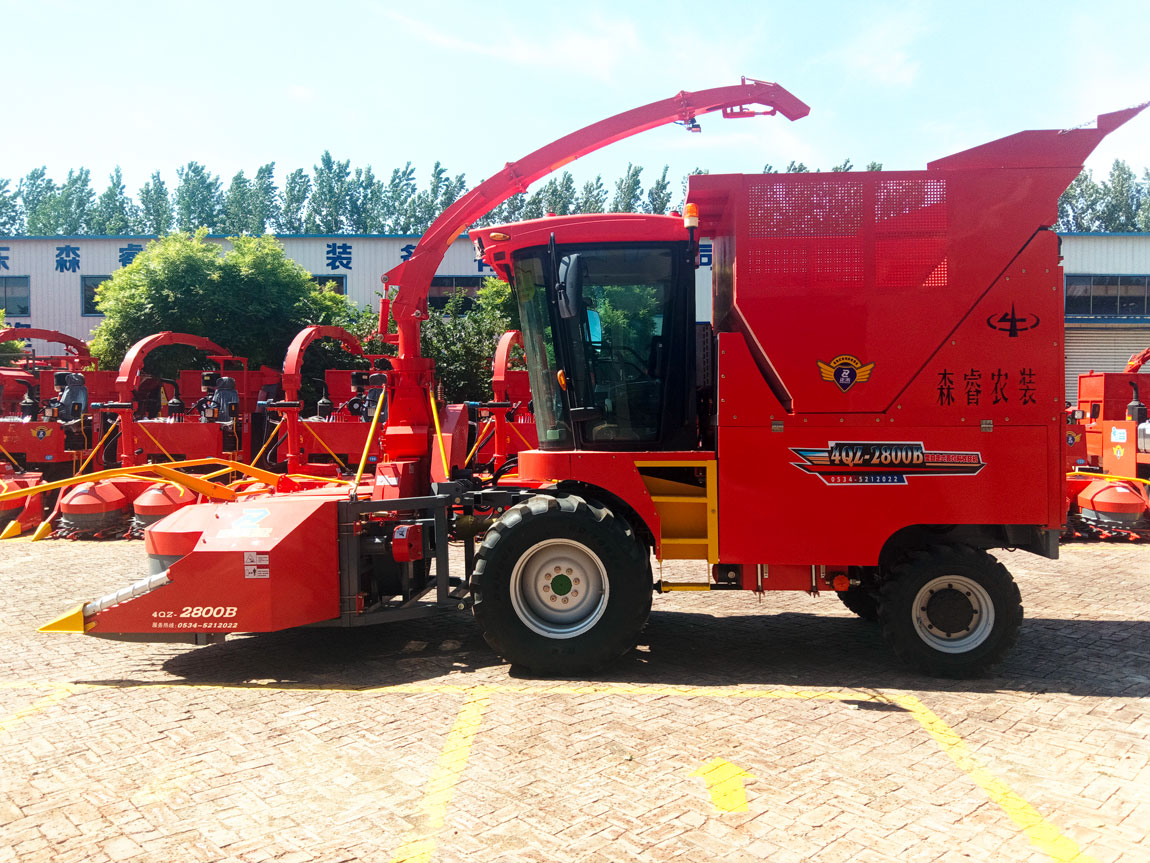 Self Propelled Fodder Harvester