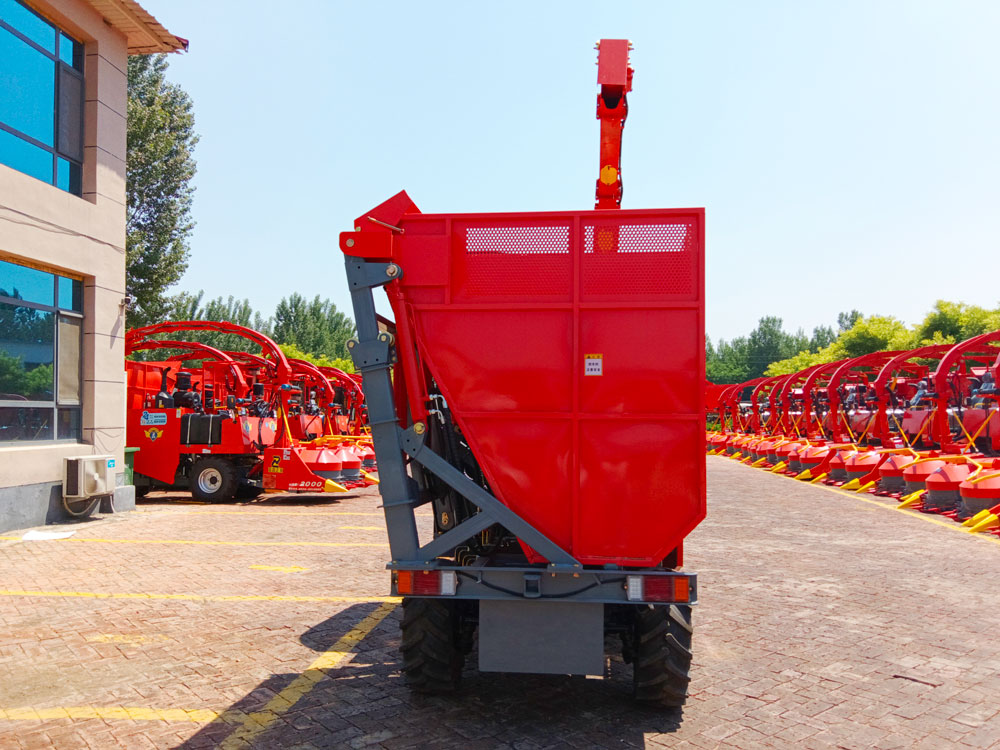 2.020m Self Propelled Forage Harvesters